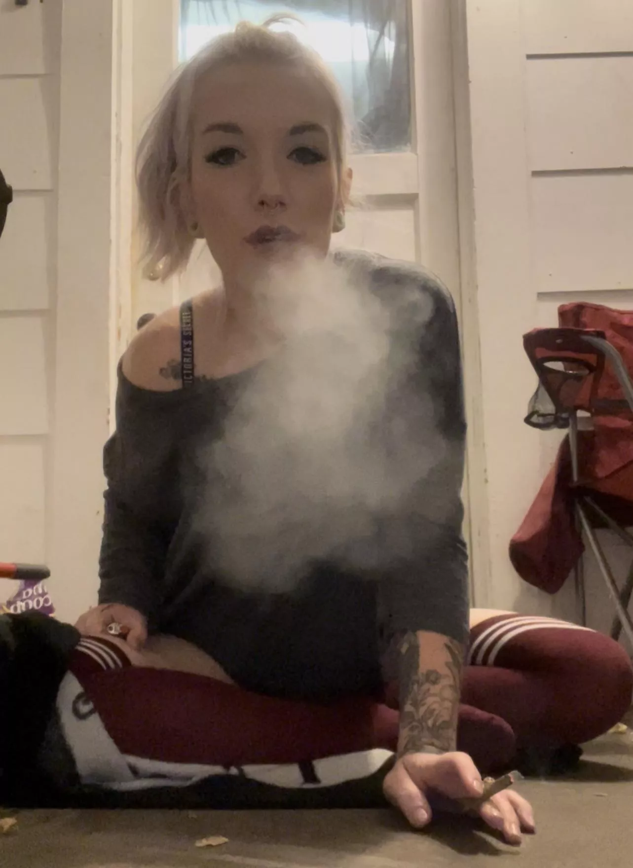 Smoke me out and eat me out