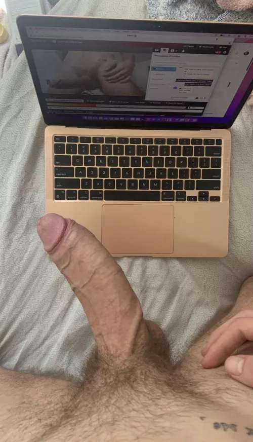 swallow or power bottom for me? 😎