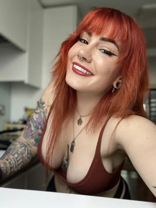 The red lipstick is new and I dont know how I feel about it 😅