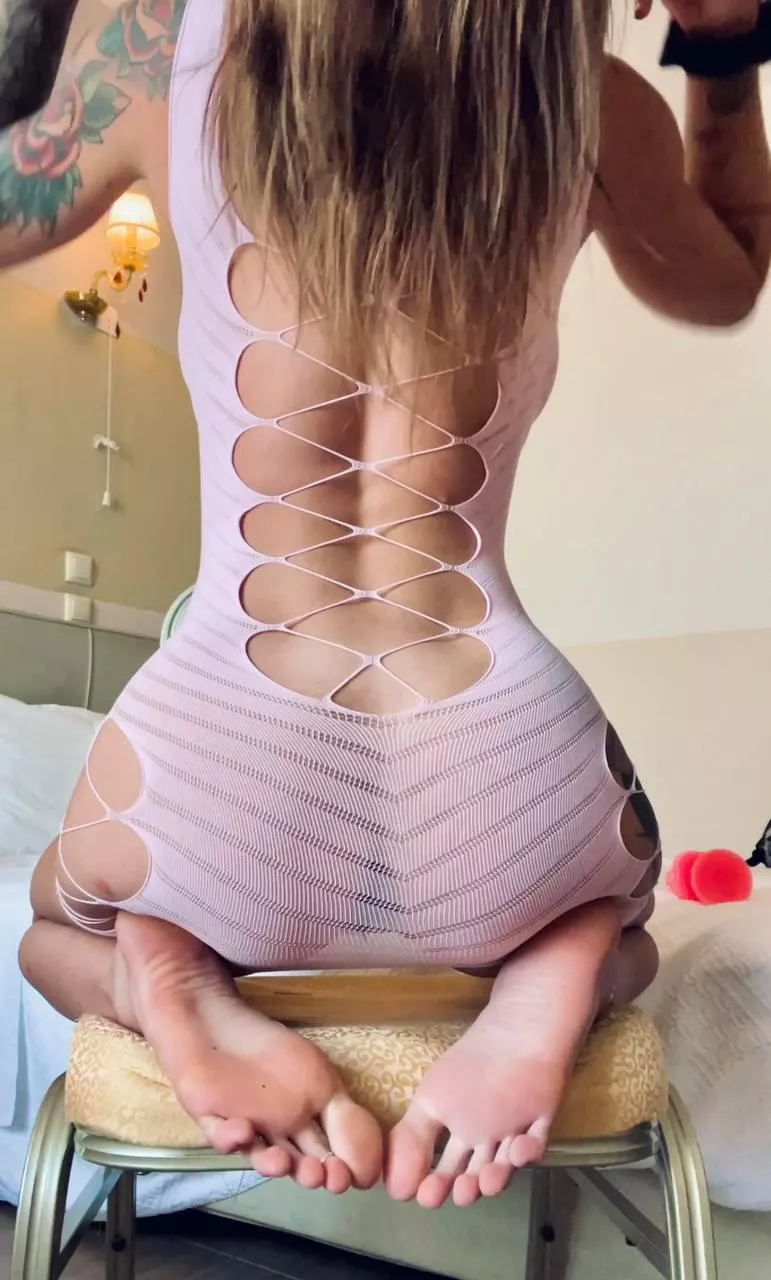 This dress rips so easily…