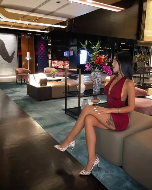 Tight dress and legs