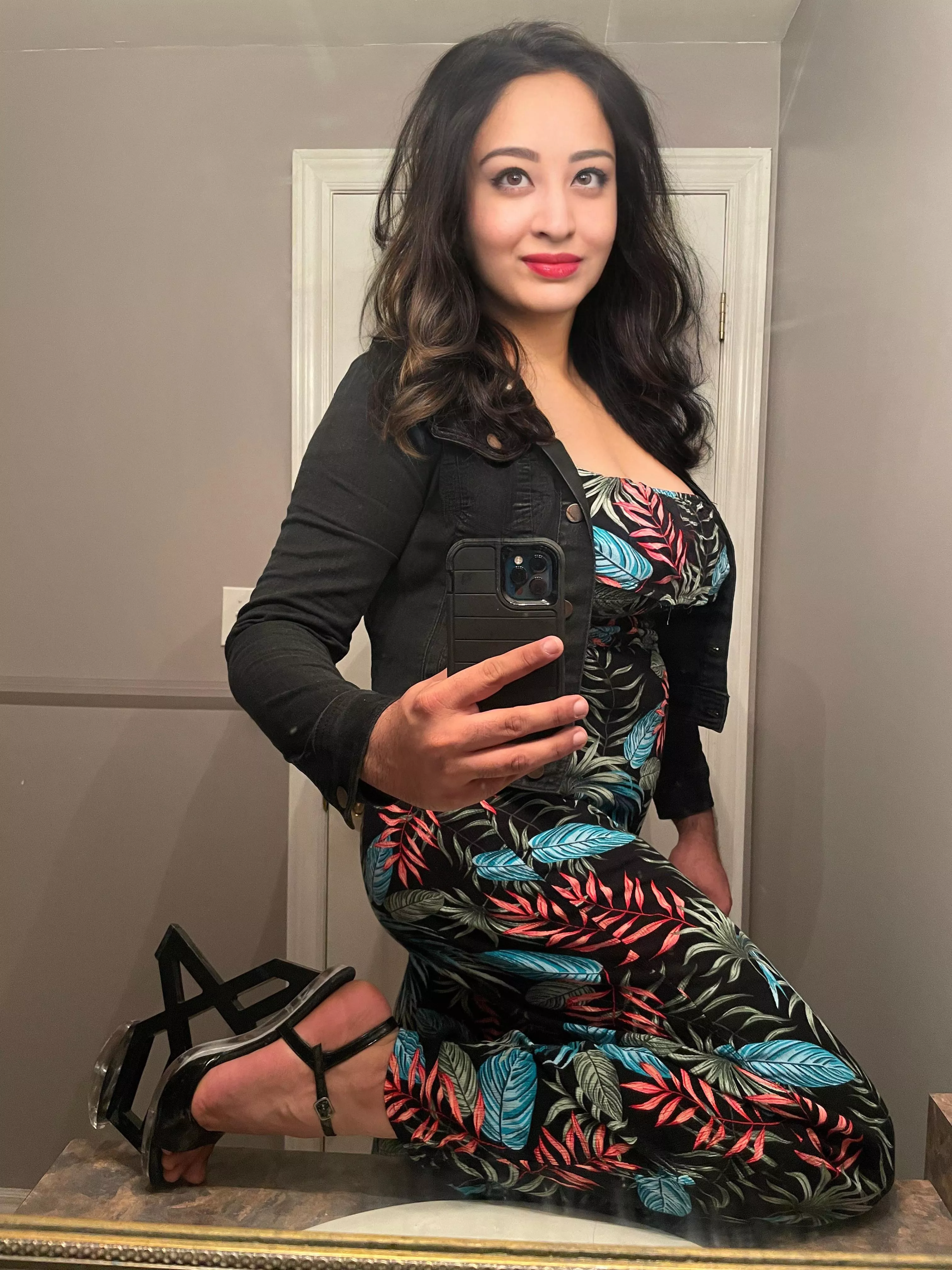 Trust me, I can walk in those 👠👠