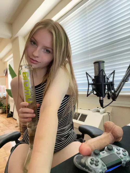 watch me hit this 🖤