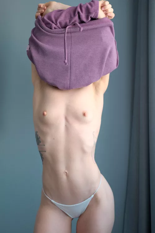 when I put my hands up, my boobs got even smaller