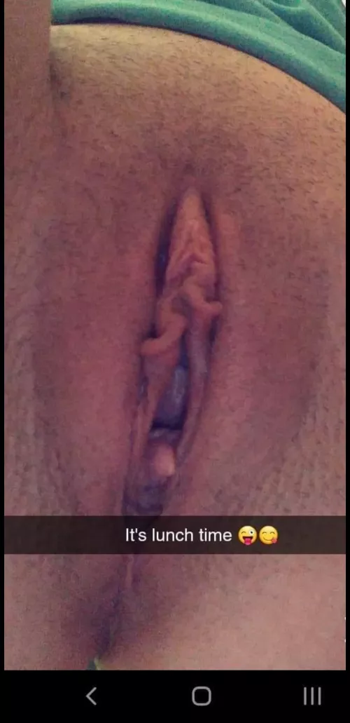 while I was at work the wife was at play 🥴