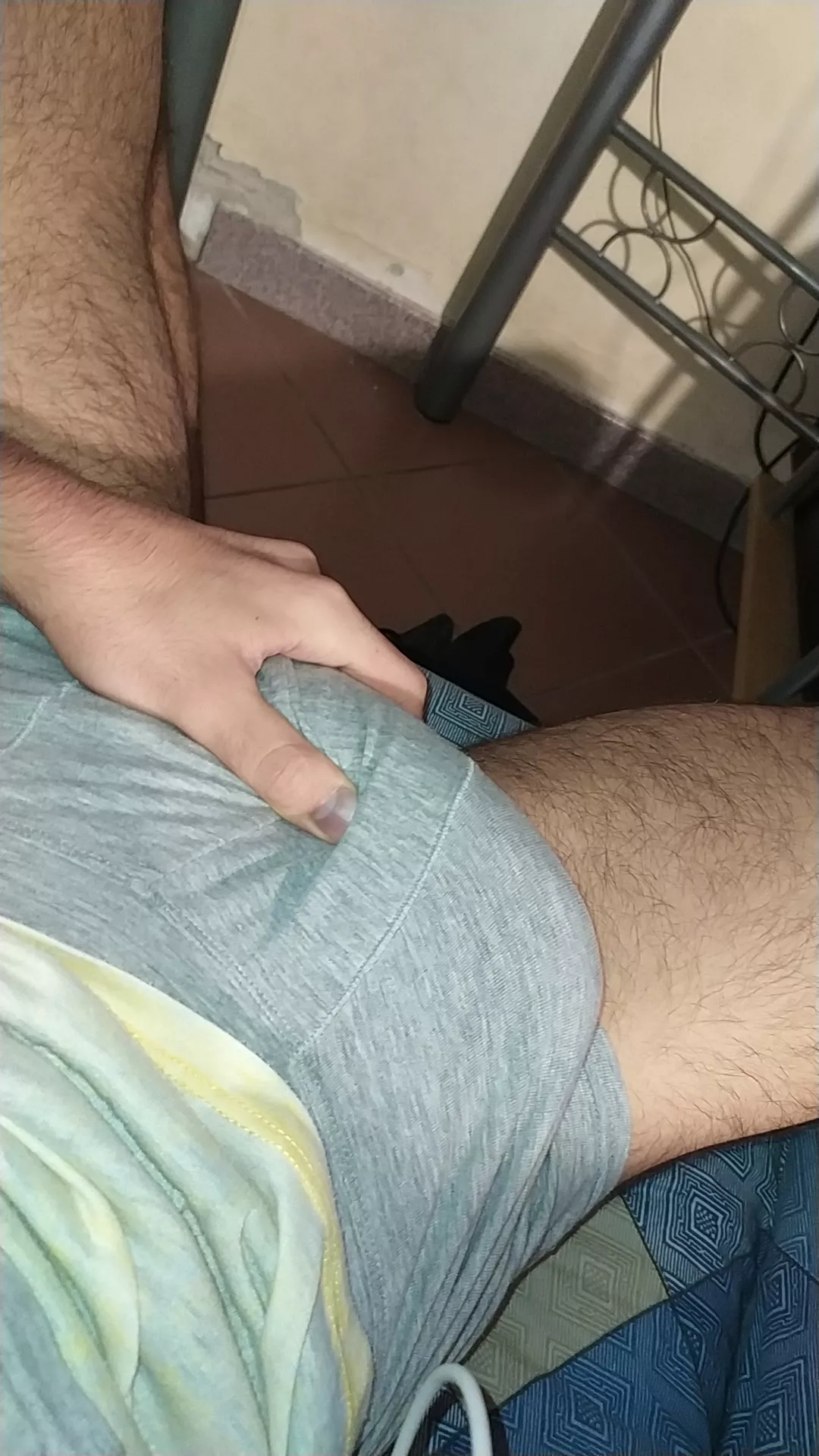 who wants to see what's underneath? loser has to hear me talk about my thesis. yeah it's hella boring:)