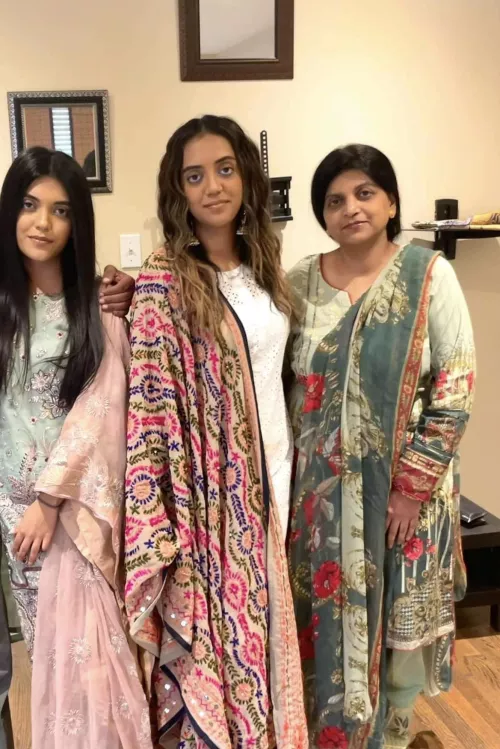 Who would you fuck upvote and dm