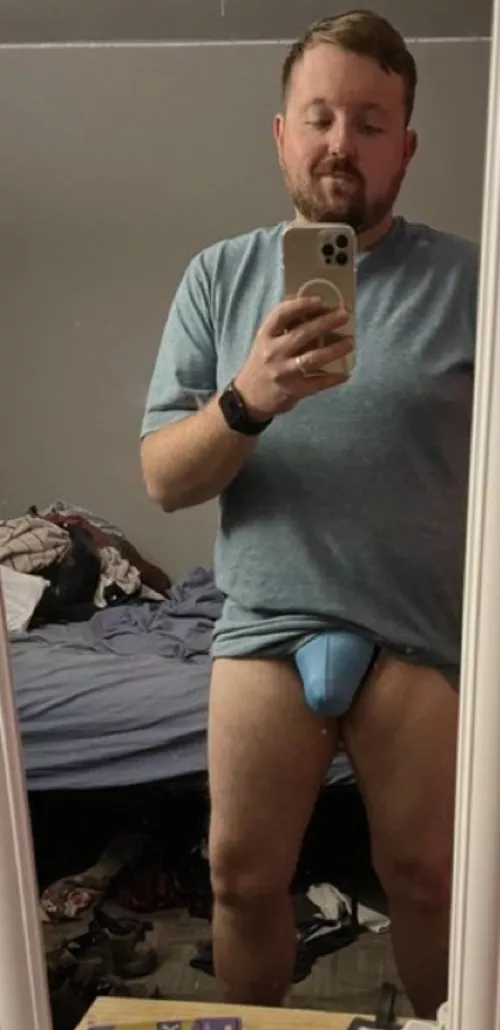 Work is boring today. I’m posting pics instead.