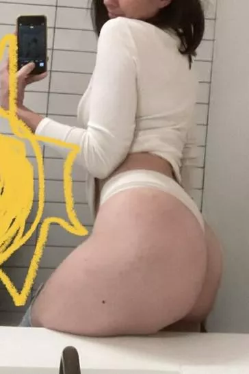 would you bend me over in the bathroom? 💥