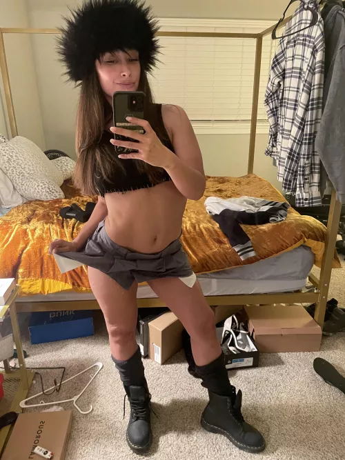 Your boner wants underneath my skirt 🥵