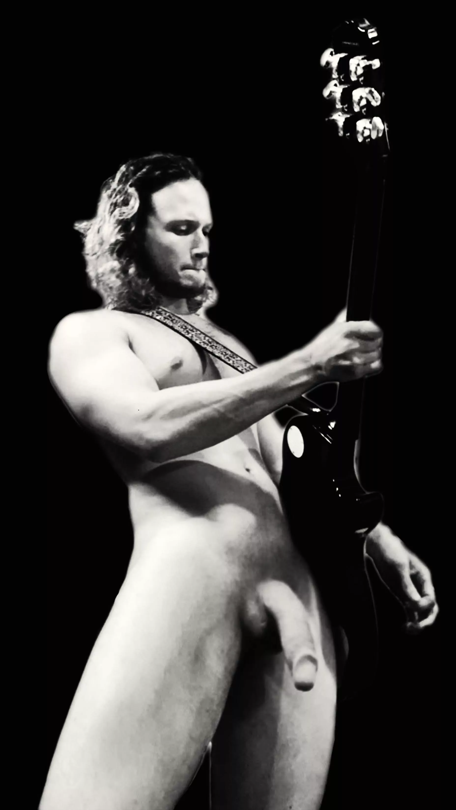 (21) Would you fuck me after the concert?