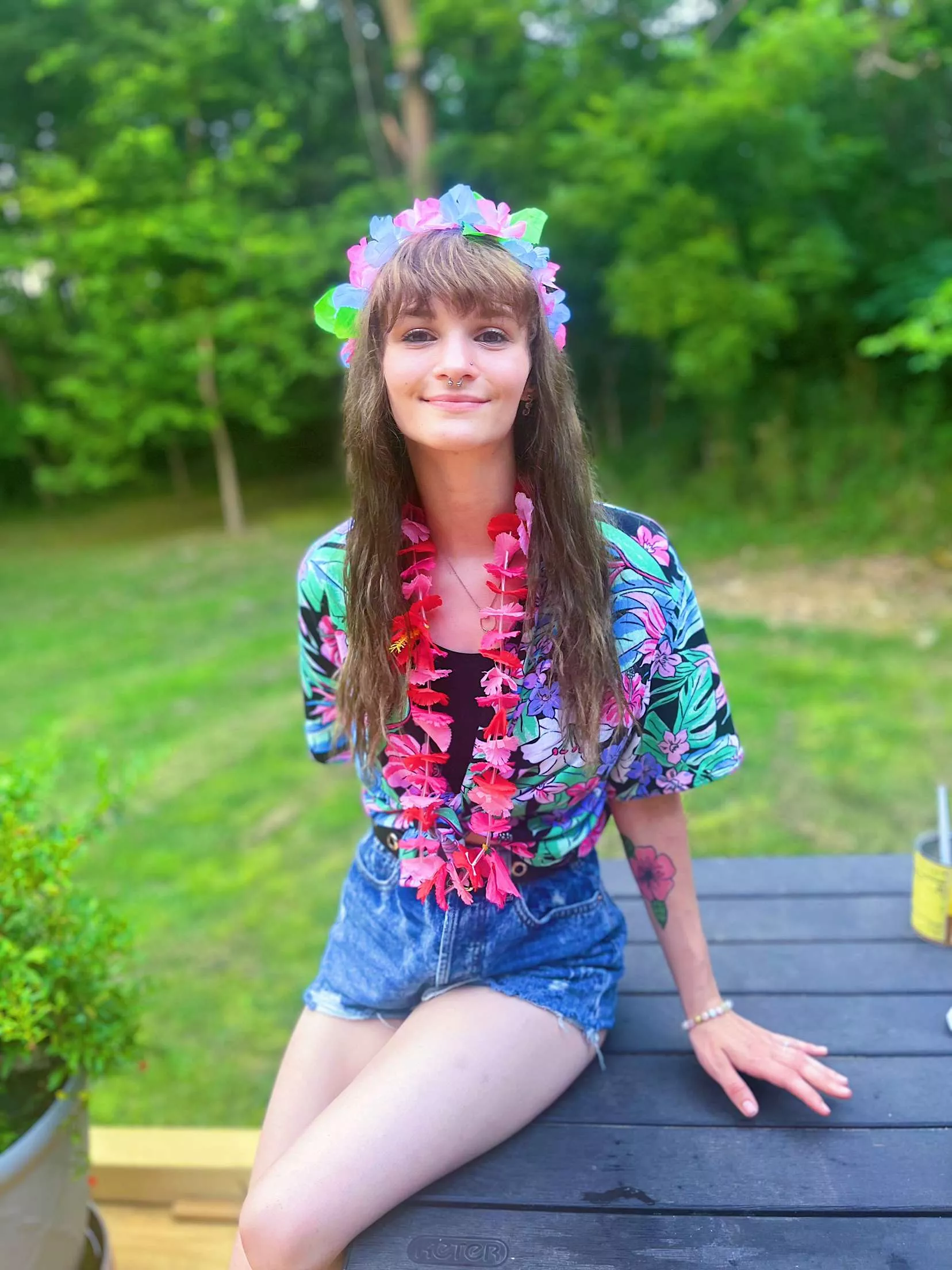 23M looking to share my petite shy girlfriend with an older man long-term. NOT looking to trade or see your wife. Just wanting to perv on my girlfriend with you privately. Show-offs and tribbers are a plus. 30+ only. Kik petiteprincess117