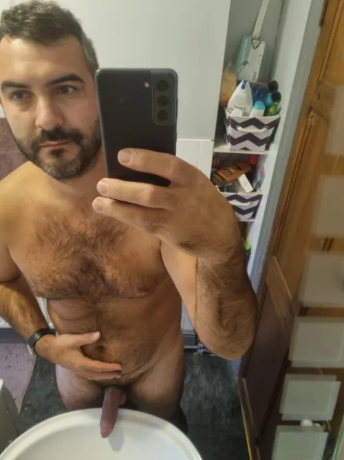 [31] the look after a 19 hour shift now finally off to bed, what joining 😉😛