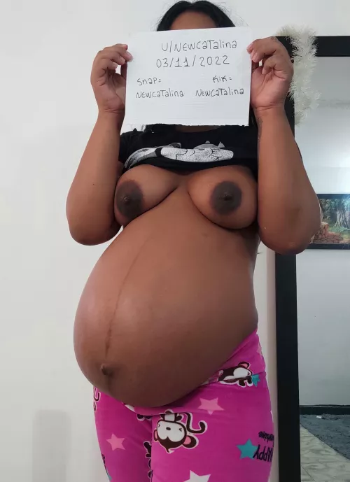 32 weeks, pregnancy has me very hot