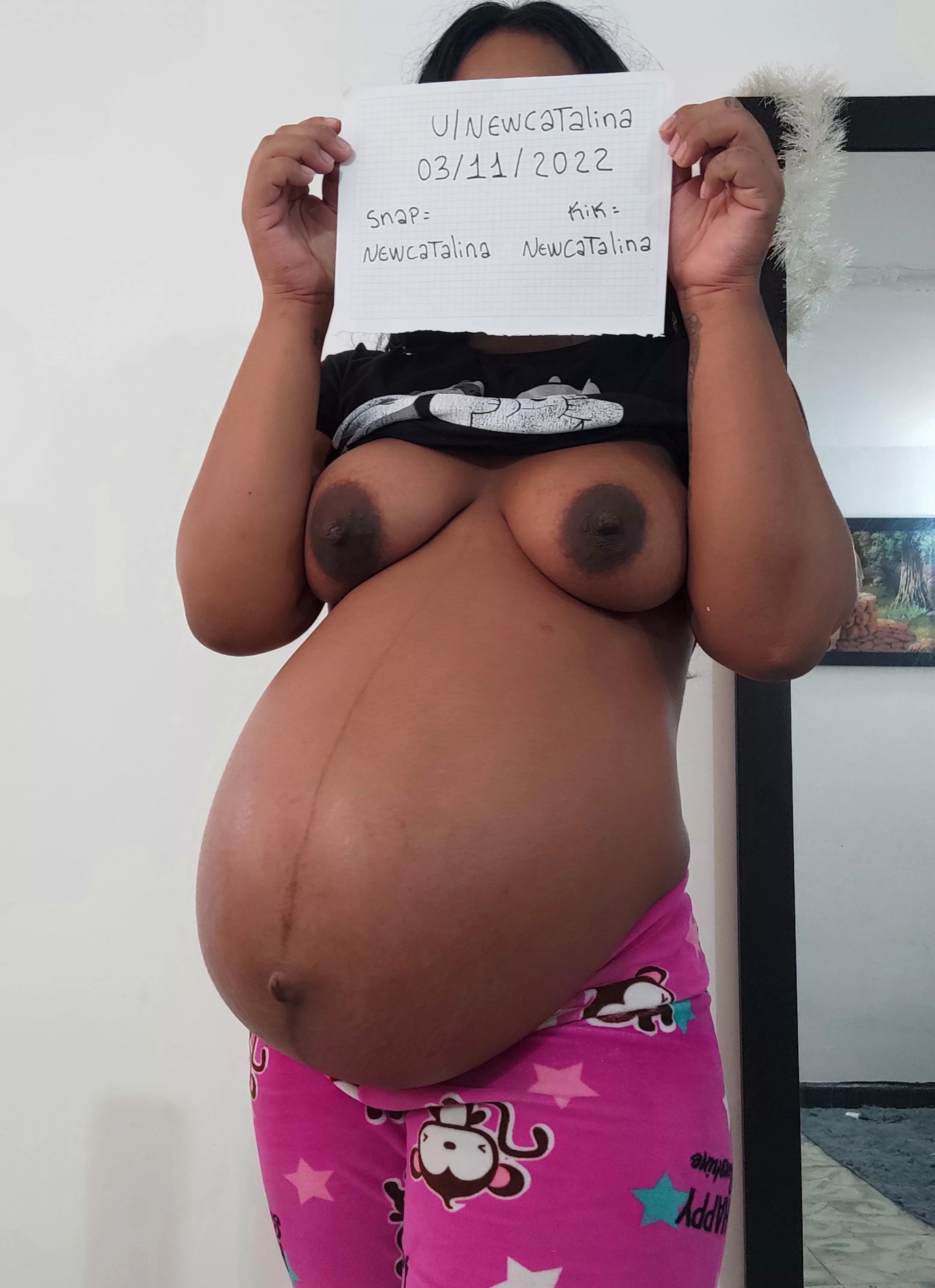 32 weeks, pregnancy has me very hot