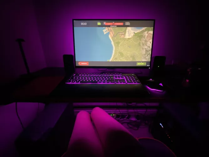 Anyone else love having a girly gaming setup 💞💞