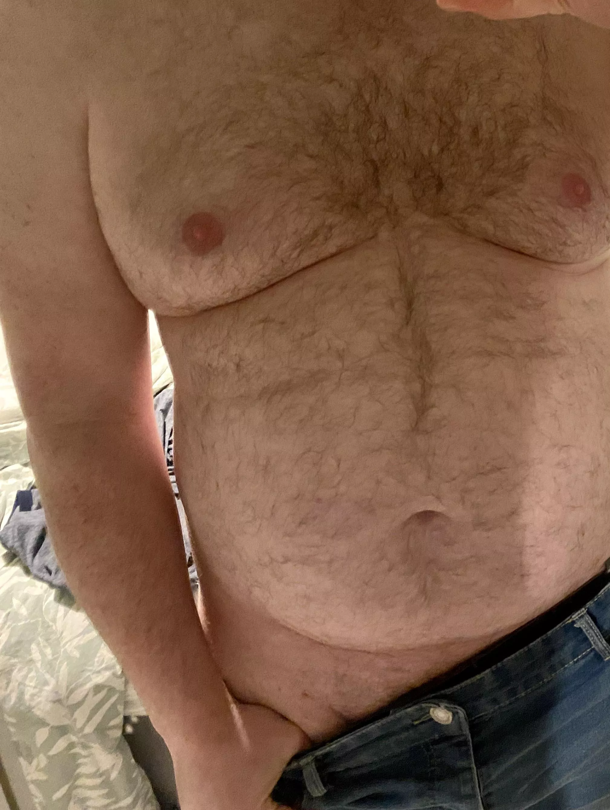 Dadbod and jeans 😅