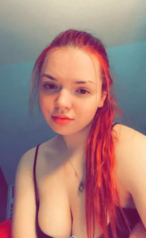 f 22 girls only please