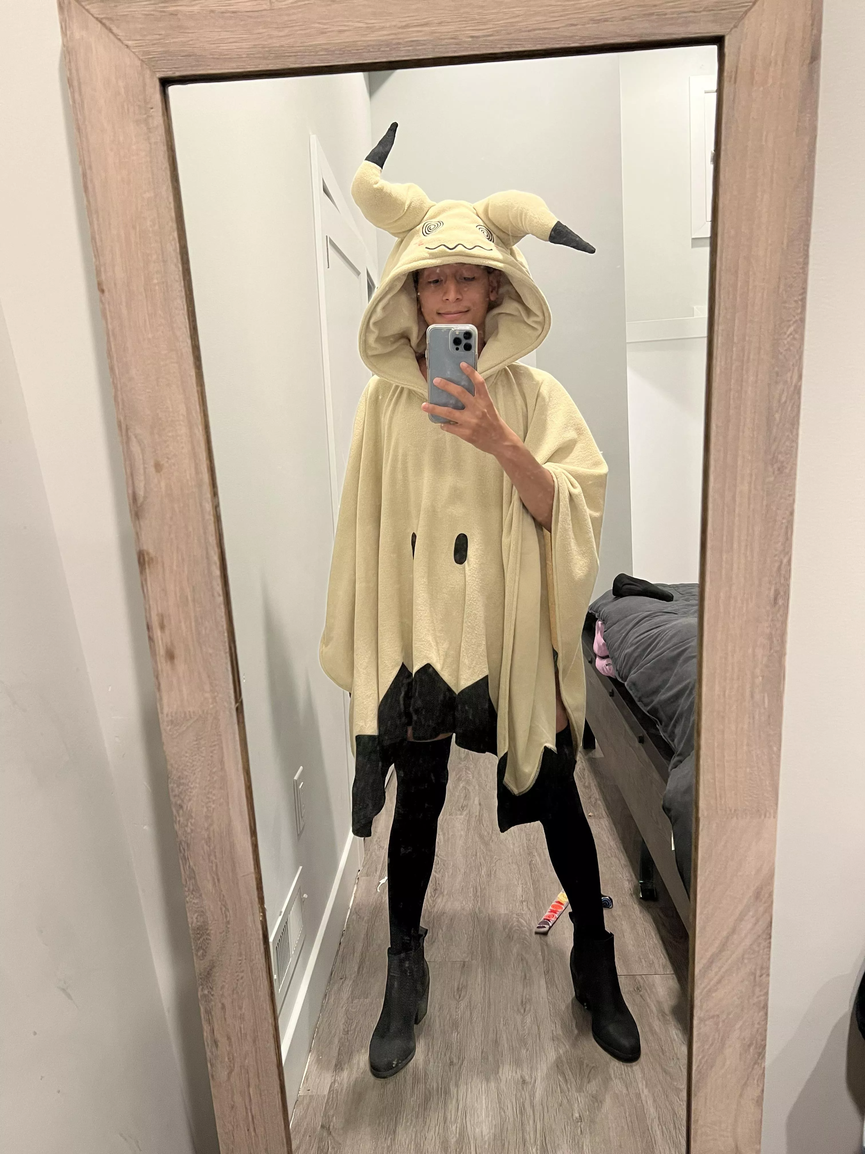 Forgot to post Halloween pics, but better late than never!