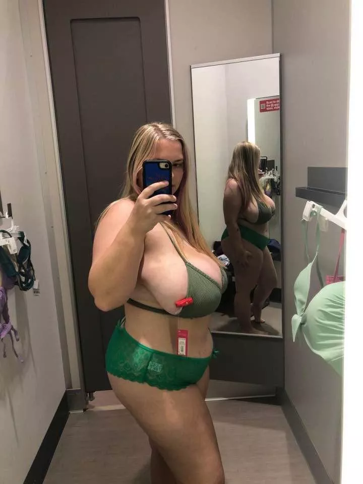 Huge hangers - zywzyw2 at T