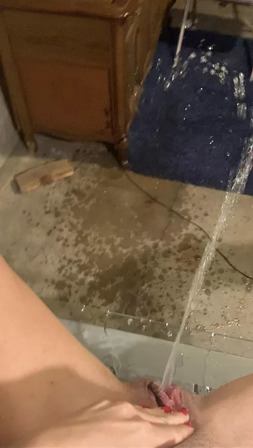 I get my piss alllllllll over