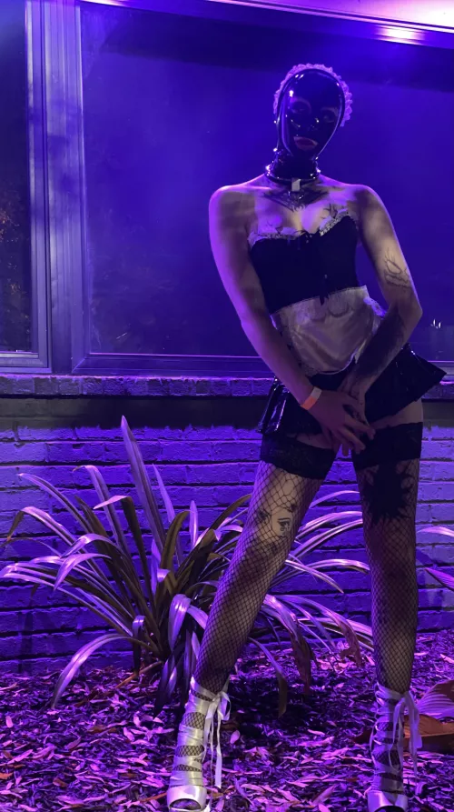 Latex maid look for halloween😋