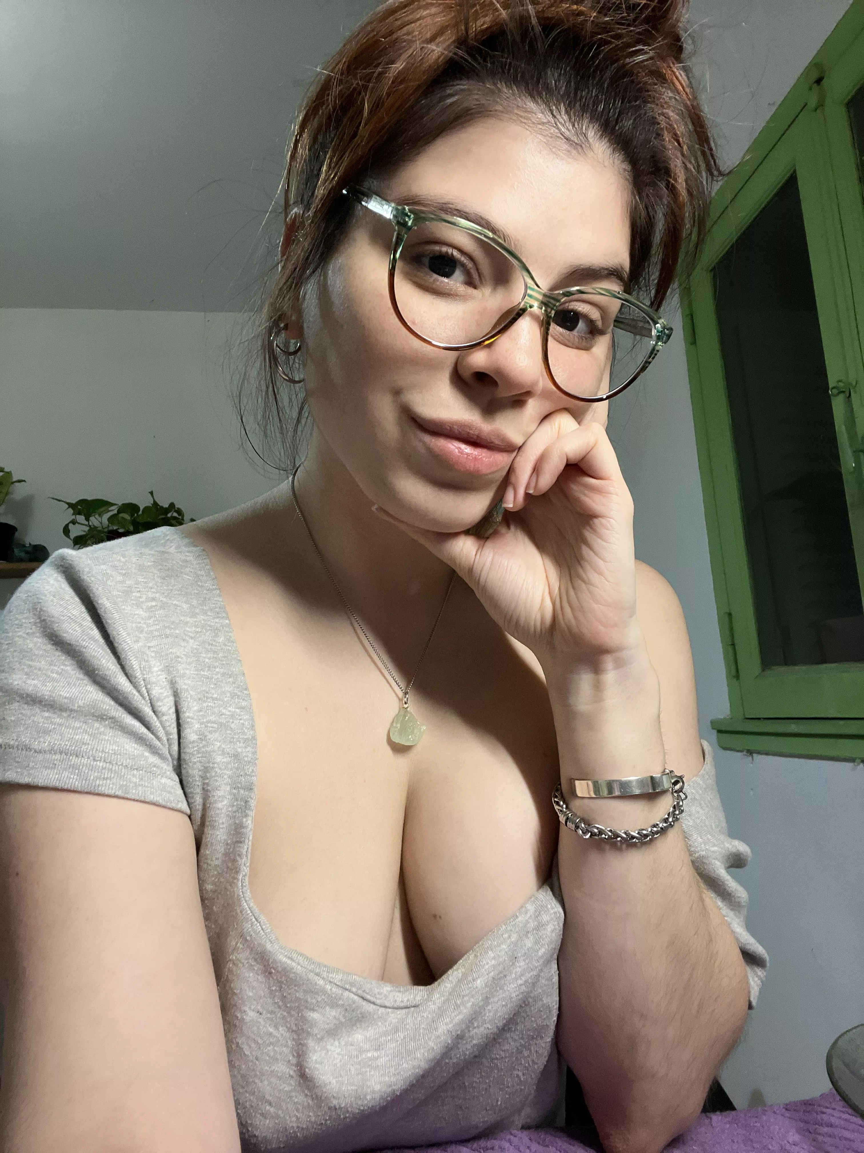 Love this top cause my boobs are almost free 😍