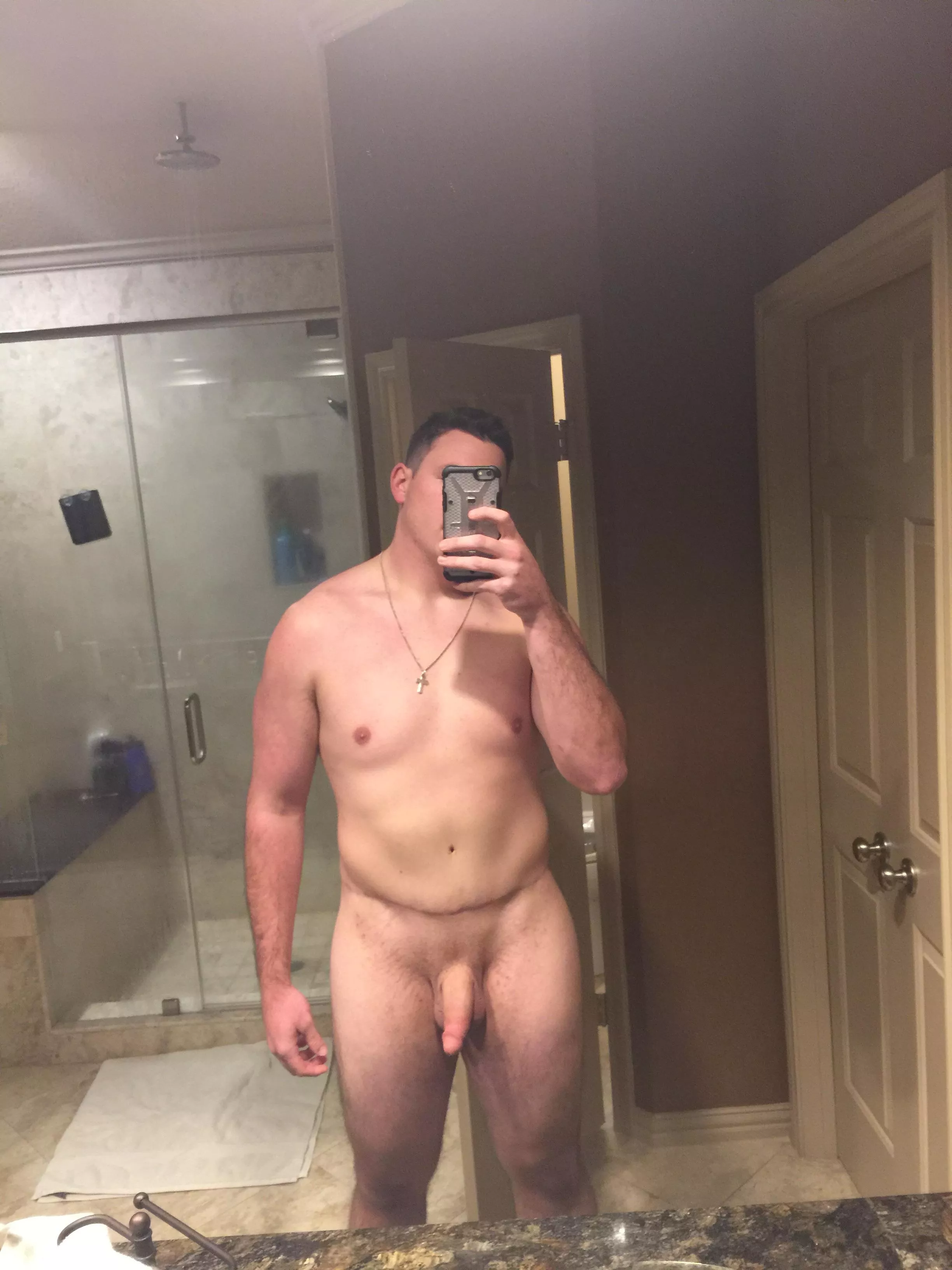 (M) 6’4” 265lbs