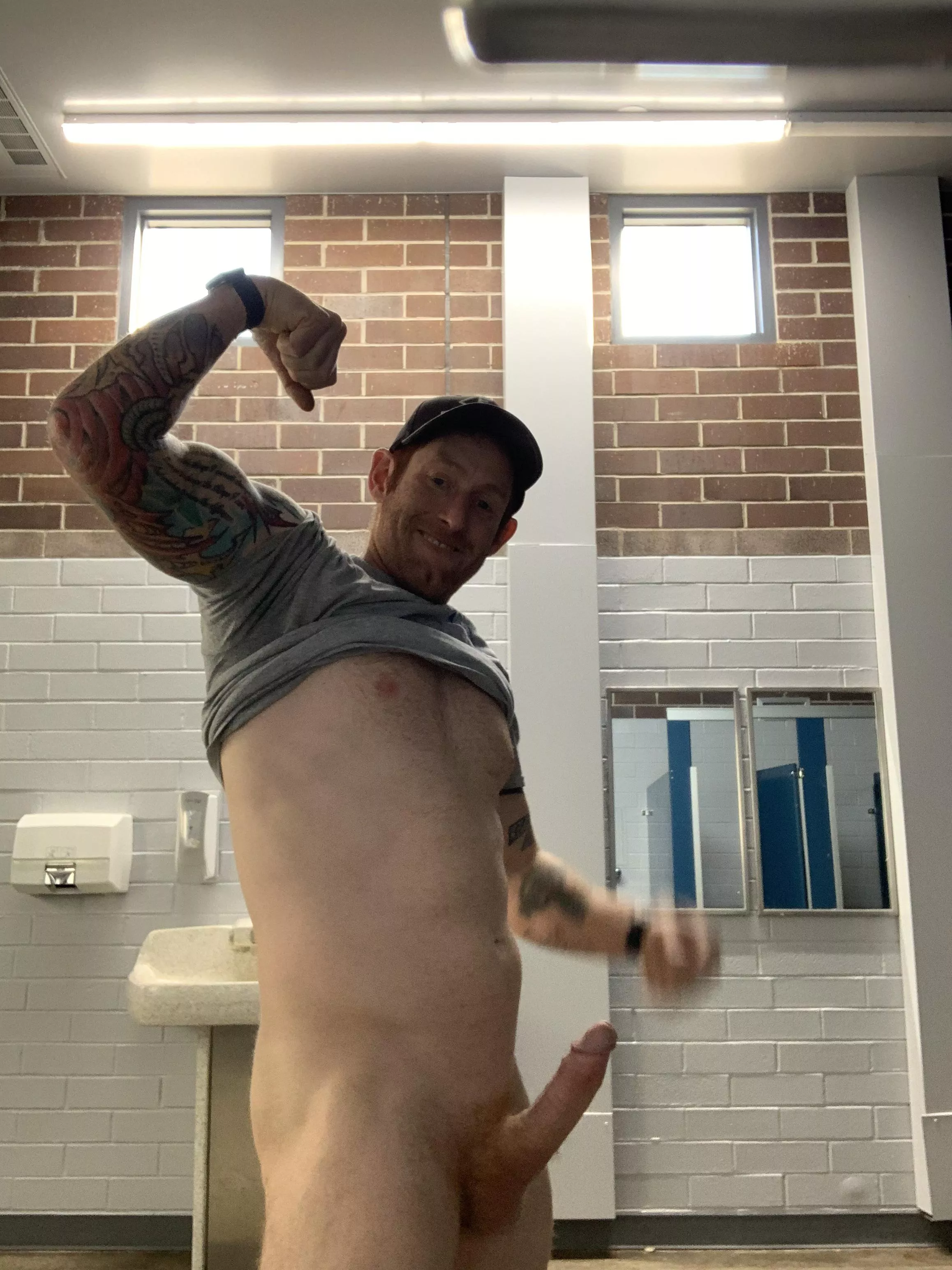 (M) Any of you ladies want to be my workout partner. Shoot me a message