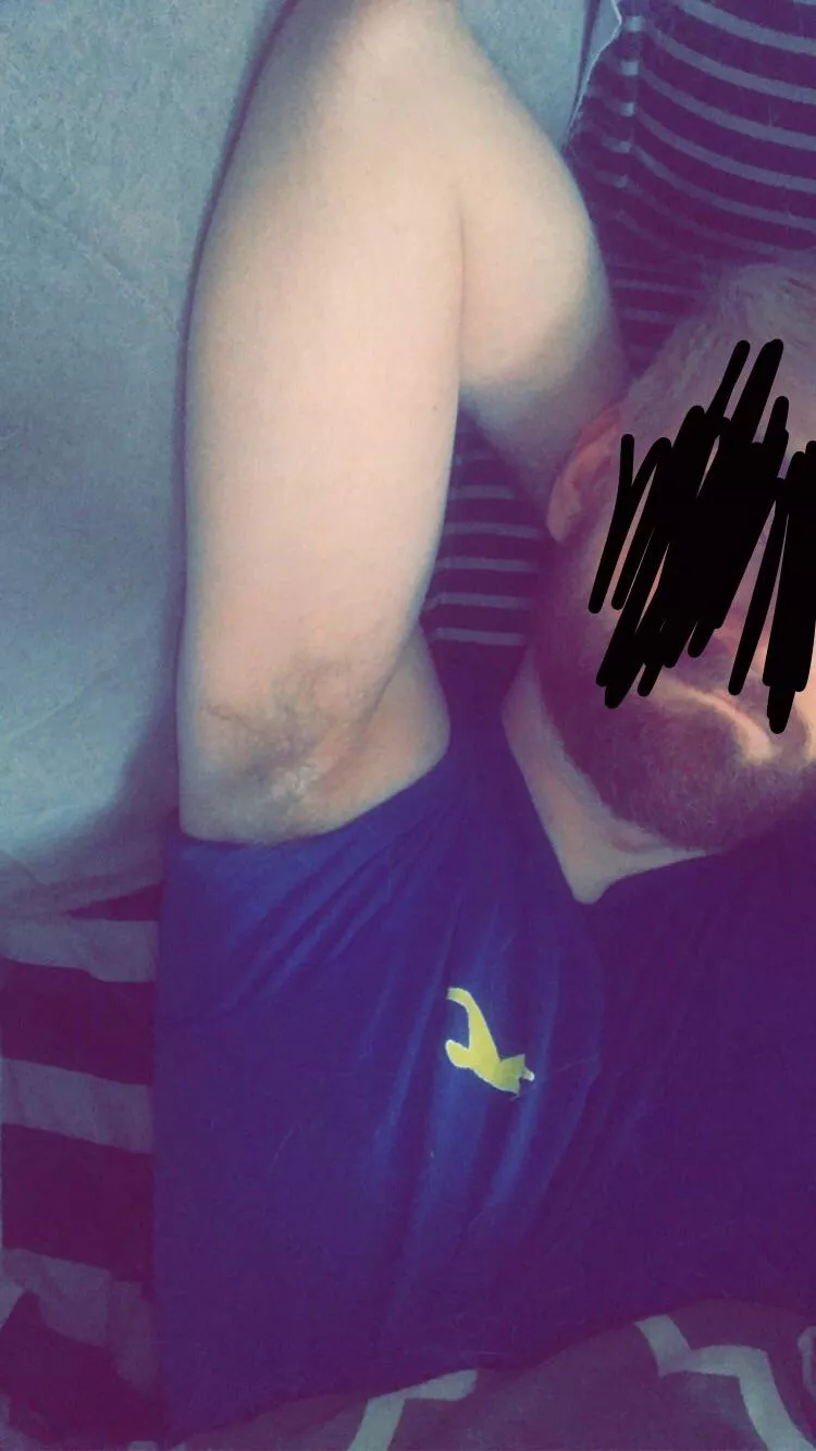 no deodorant, come sniff