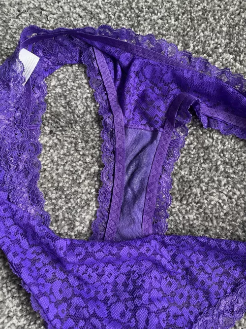 One day wear £10 + p&p 👅 can add extra days for extra 💷