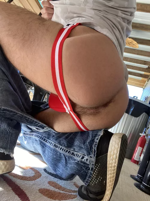 One of my absolute favorite pair of jocks 👀🍑