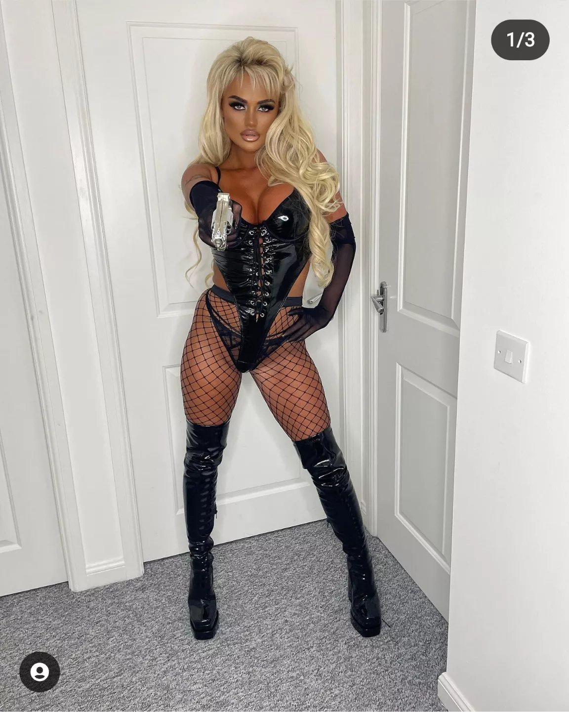 Pamela Anderson Off The Council Estate