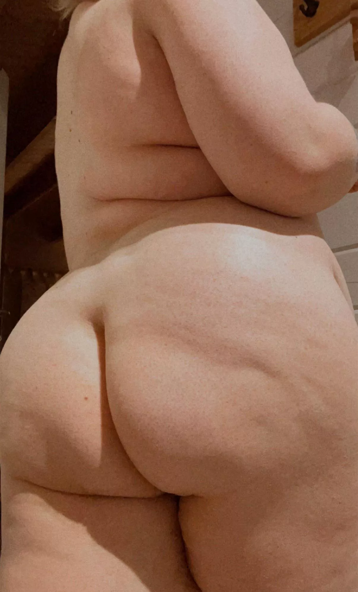 Rainy days are for staying in bed and fucking