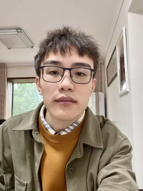 Recently addicted to reading some random novels XD