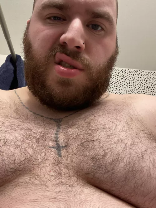 Shower time! Who’s coming 😈