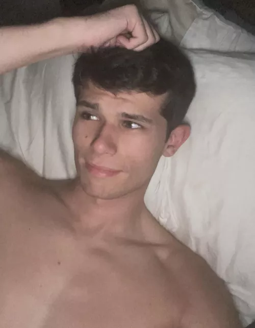 Someone come cuddle? (M25)