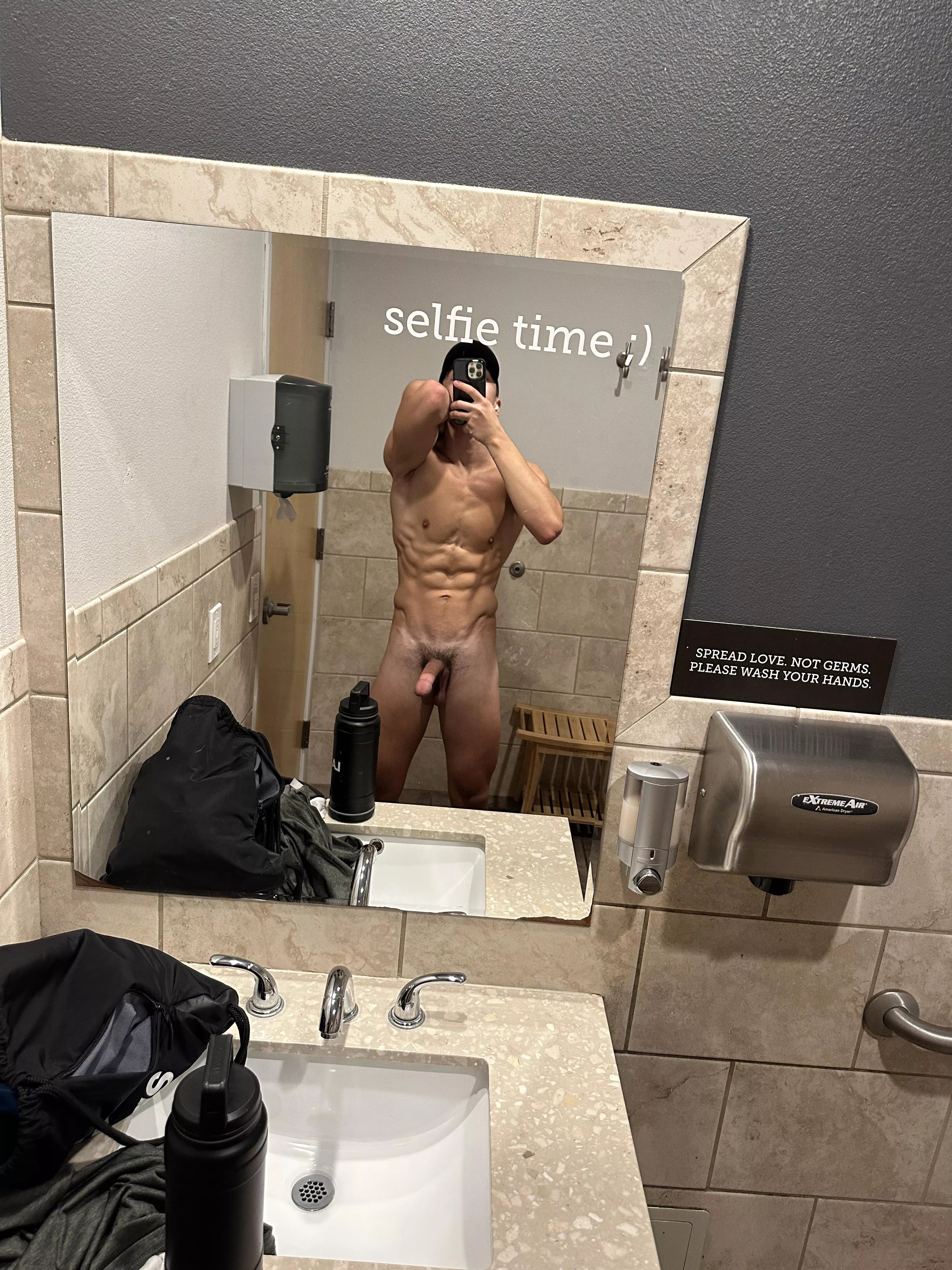 Someone was waiting to use the bathroom 😅 (18)