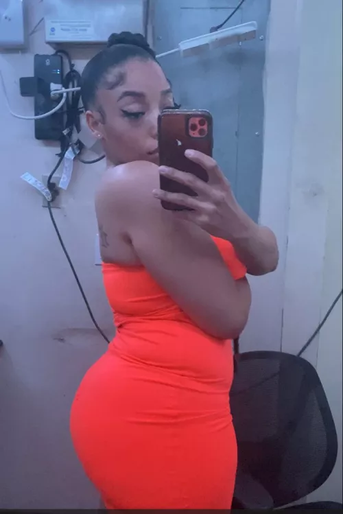 Start your weekend with ass eating