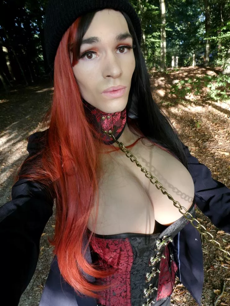 Tell me what kinda meganism you like the most? Twisters, Clips, Zipper or flat? Personally I love twisters for the antiquity look!