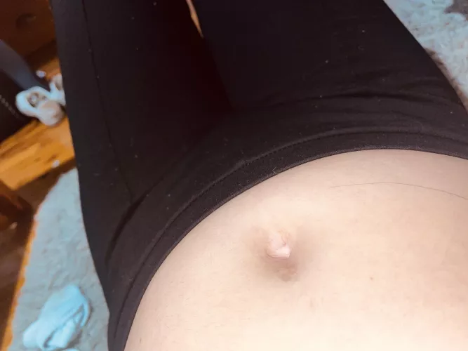Up and close with my belly button hehe