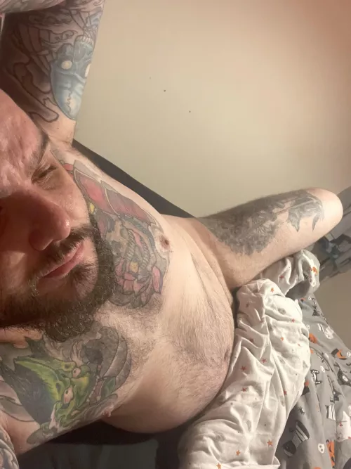 What about tattooed chubby guys