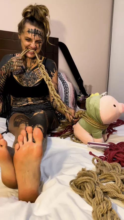 What about tying up piggies?