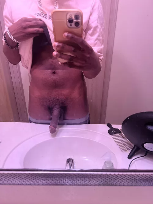 Where my milfs that like young guys?