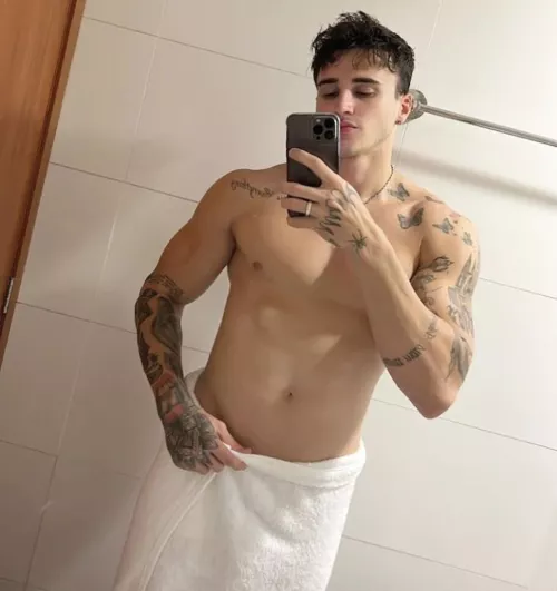 white towel pic