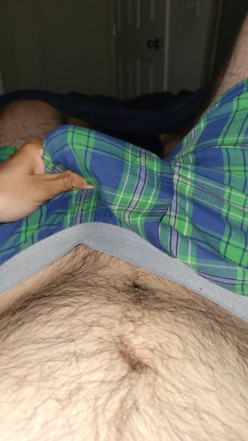 who wants to sit on my lap? feel free to dm me