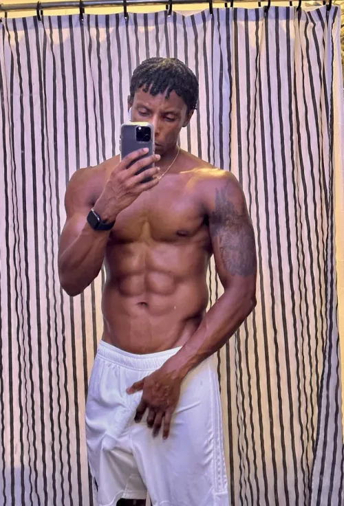 Who wears underwear anymore?