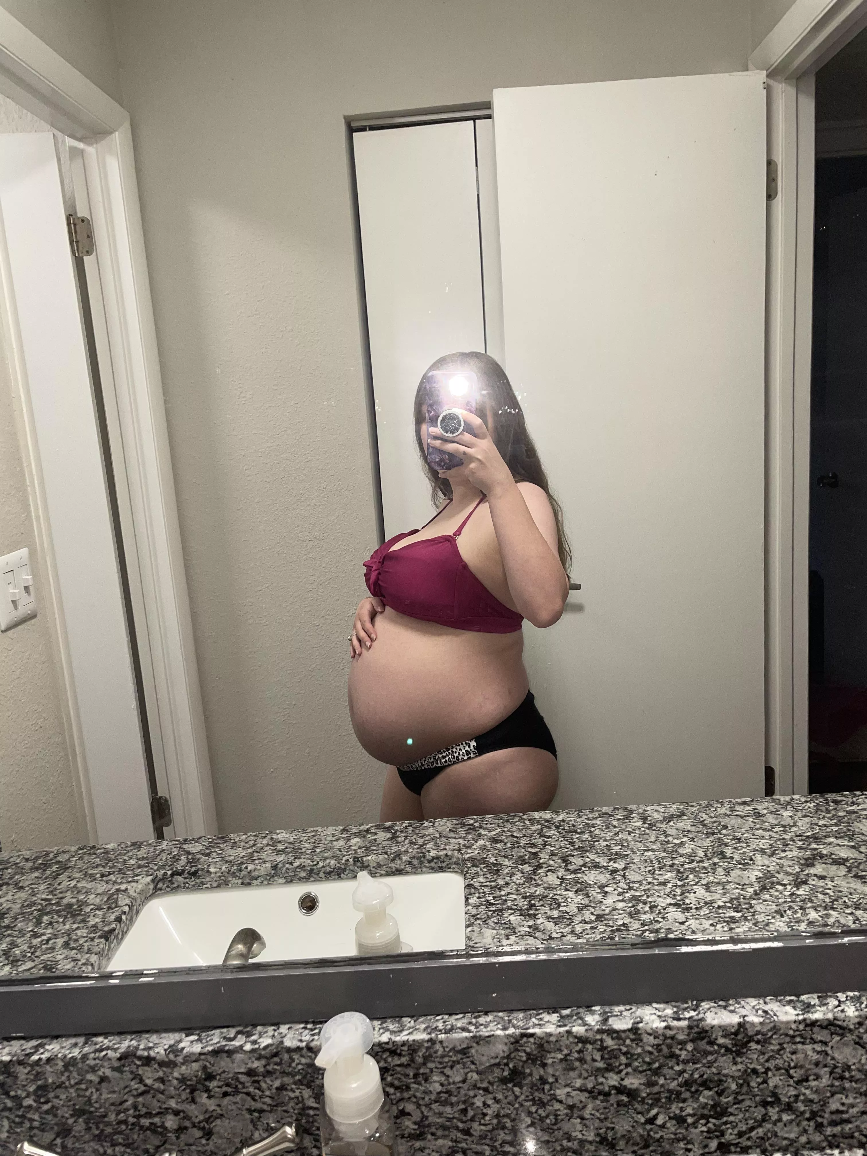 Would you go swimming with a pregnant girl?