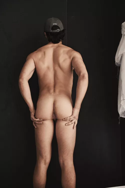 Young hole needs to get destroyed, who can help? (18)