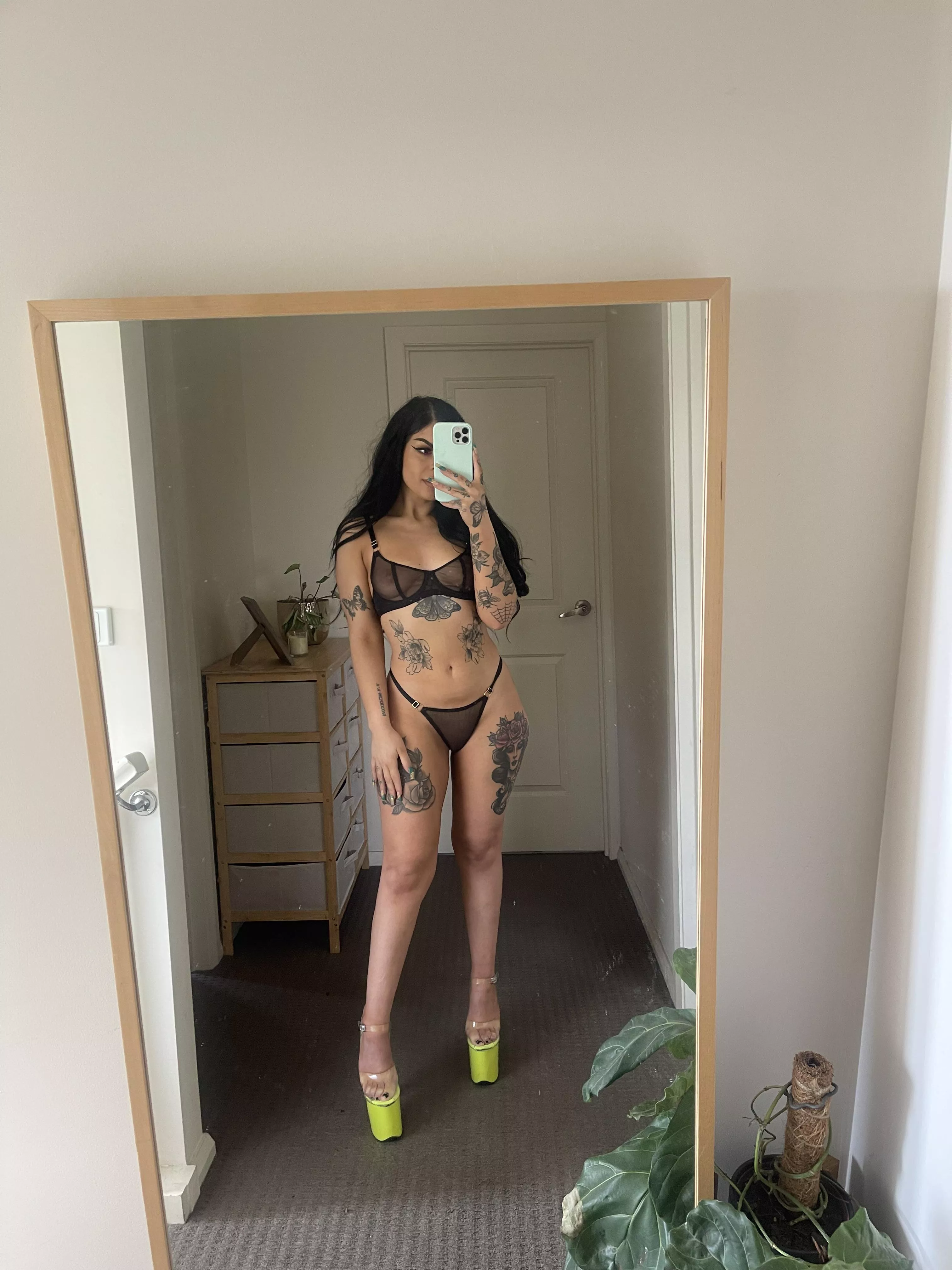 Your head between my thighs? 💛